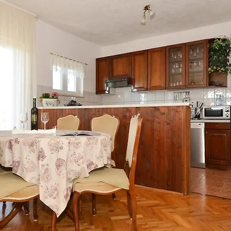 Apartment Una *