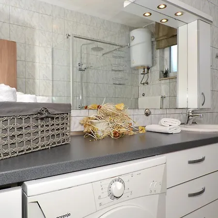Apartment Una Appartamento Seget Vranjica