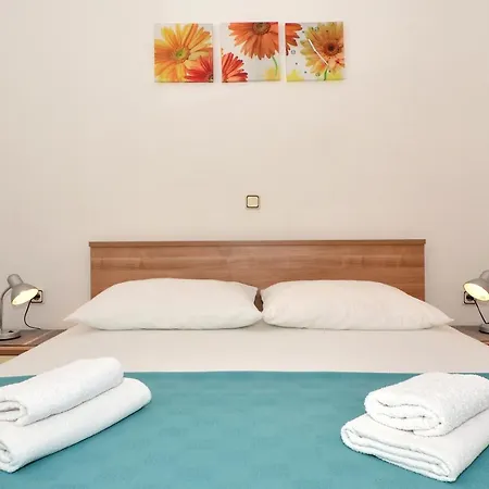 Apartment Una * Seget Vranjica