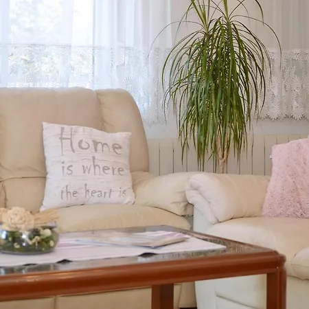 Apartment Una سيغيت فغانييتْسا