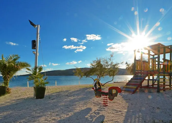 Διαμέρισμα Apartment Una Seget Vranjica